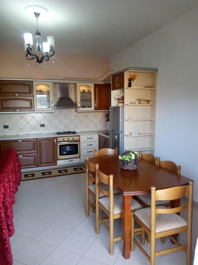 Apartament Eli's